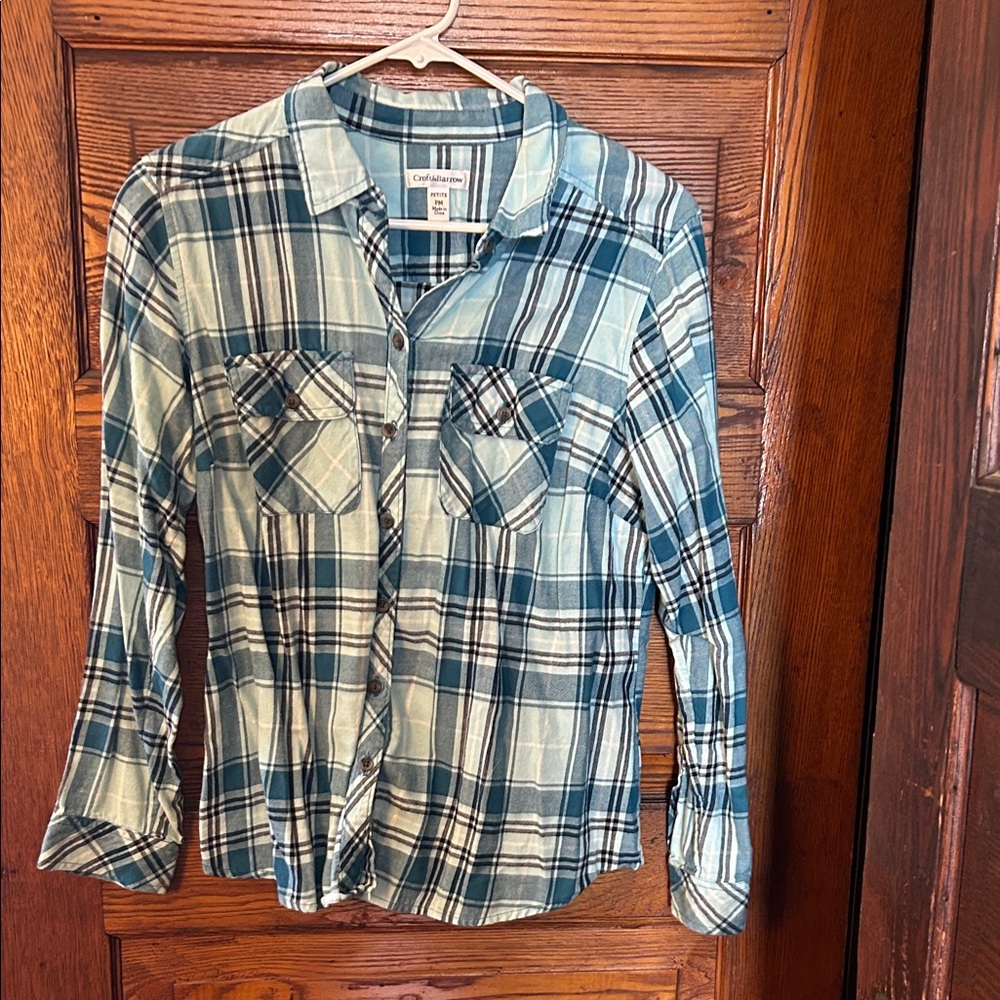 Croft & Barrow Blue Plaid Button Down Shirt